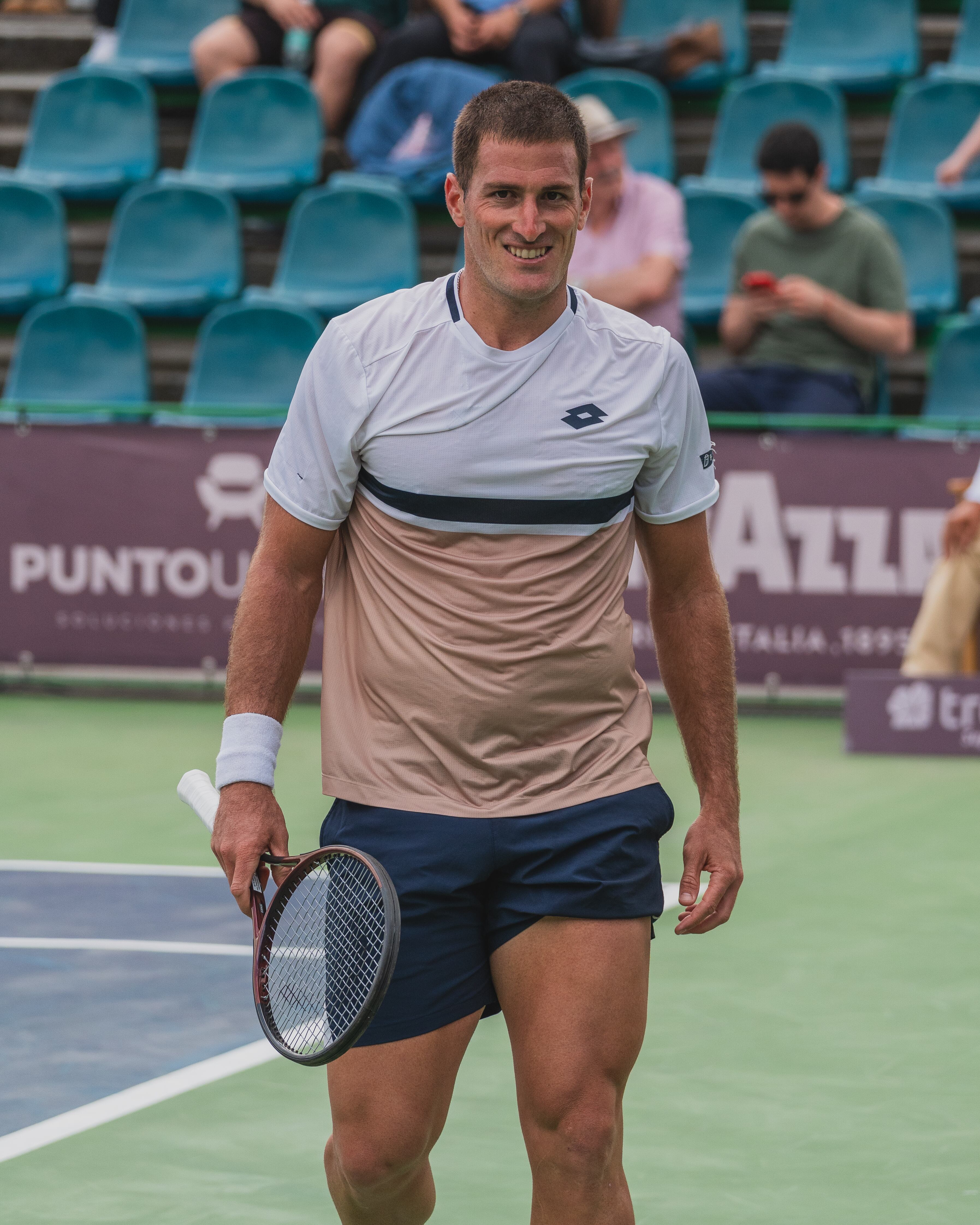 Federico Gómez celebra su triunfo frente a Facundo Díaz Acosta (Crédito: Challenger de Temuco)