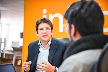 El precandidato presidencial fue atacado