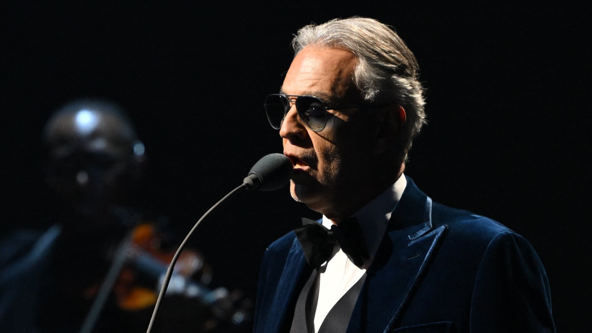 Un accidente de fútbol cambió para siempre la vida de Andrea Bocelli. (Reuters)