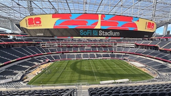 Los trabajadores del SoFi Stadium amenazan con una huelga antes de la Copa Mundial de la FIFA 2026