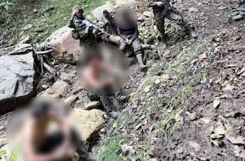 Las autoridades capturaron en Rovira a alias Esteban y alias Cristian Rubio, cabecillas del frente Joaquín González de las disidencias de las Farc - crédito Ejército Nacional