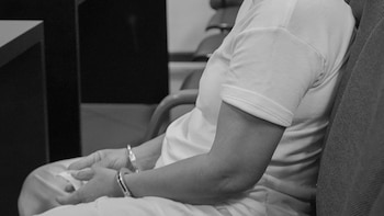 Salvadoreña durmió con pastillas a