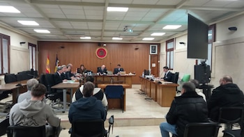 Varios miembros de los Sheriff,