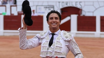 Roca Rey, investigado por la Policía tras las quejas de sus vecinos por su gran fiesta de cumpleaños