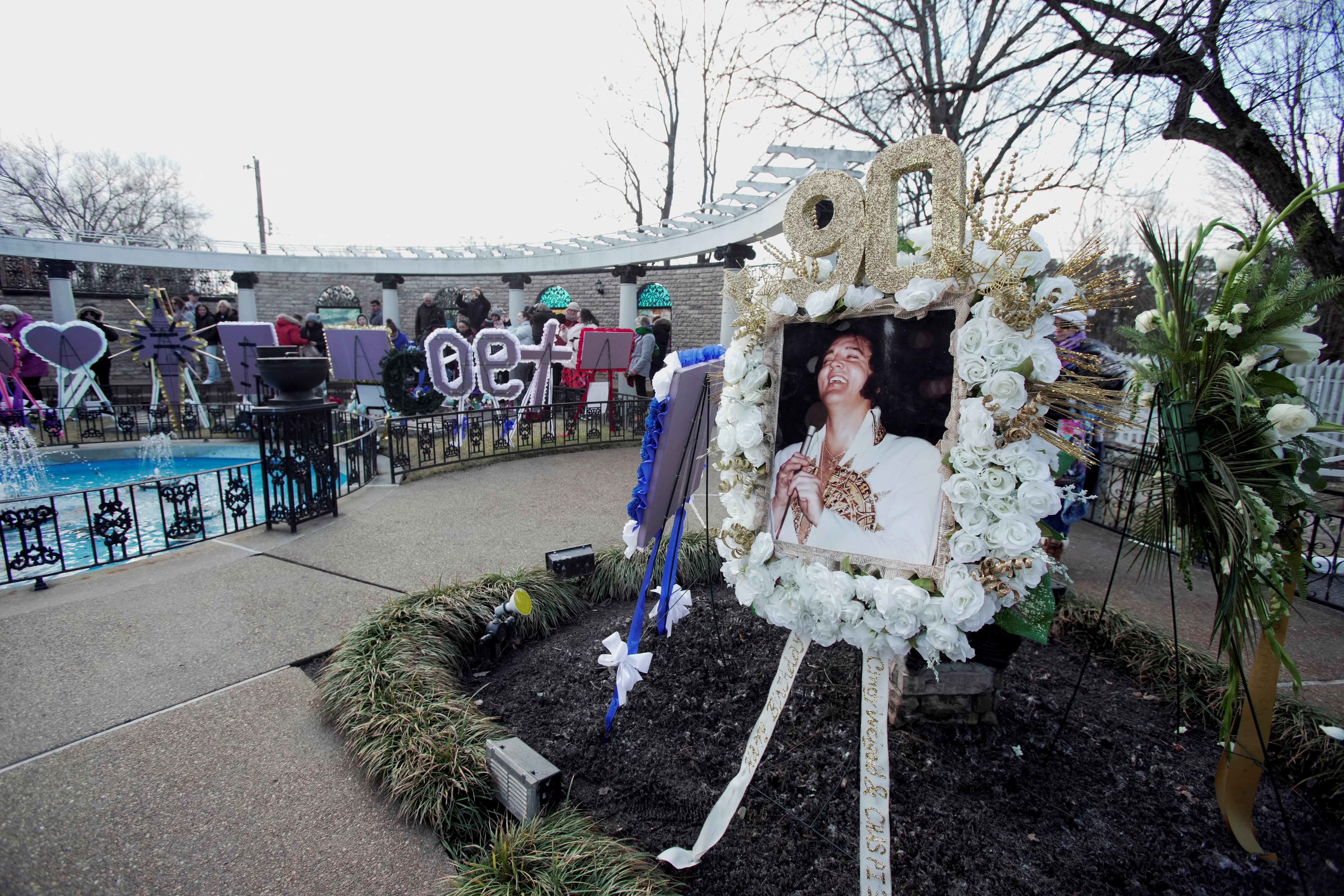 El Jardín de la Meditación dentro del predio de Memphis suma una carga emocional muy especial a la visita, porque allí descansan el artista - REUTERS/Karen Pulfer Focht