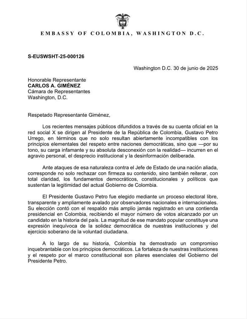 Esta fue la carta que recibió el congresista republicano- crédito @RepCarlos/X