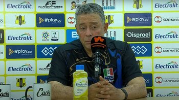 Hinchas del Once Caldas piden