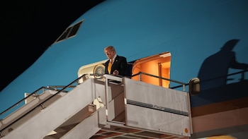 El cambio de avión de Trump al dejar la cumbre de la OTAN se debió a una amenaza iraní