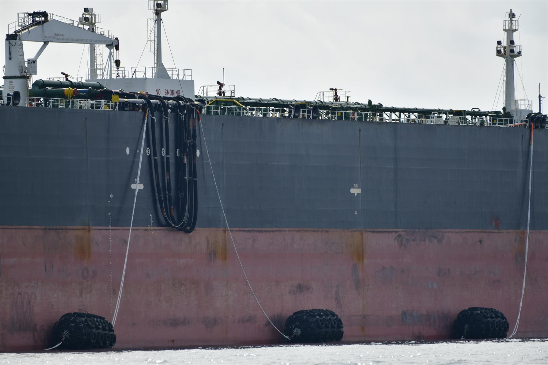 Registradas explosiones en dos petroleros rusos en el mar Negro