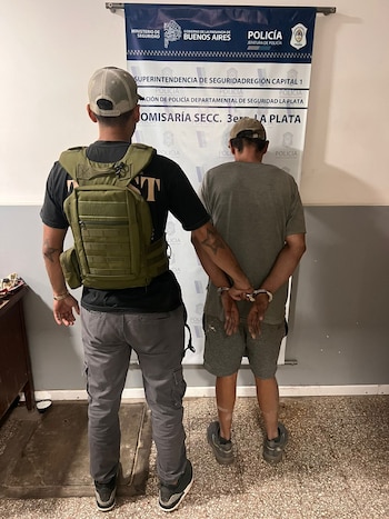 El hombre quedó alojado en