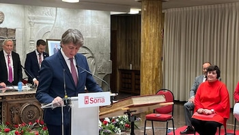 Carlos Martínez dejará este lunes la Alcaldía de Soria tras 19 años en el cargo y 27 en el Ayuntamiento