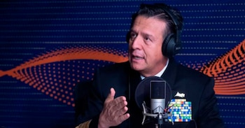 En rueda de prensa, el