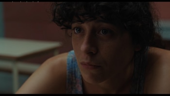 Camila Pláate, como Julieta/Belén, es