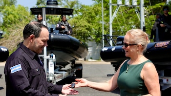 El gobierno de Estados Unidos entrega embarcaciones y refuerza capacitación en seguridad marítima a El Salvador