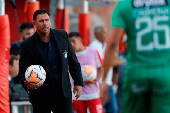 Dabove, ex arquero y con