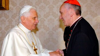 Benedicto XVI con el cardenal