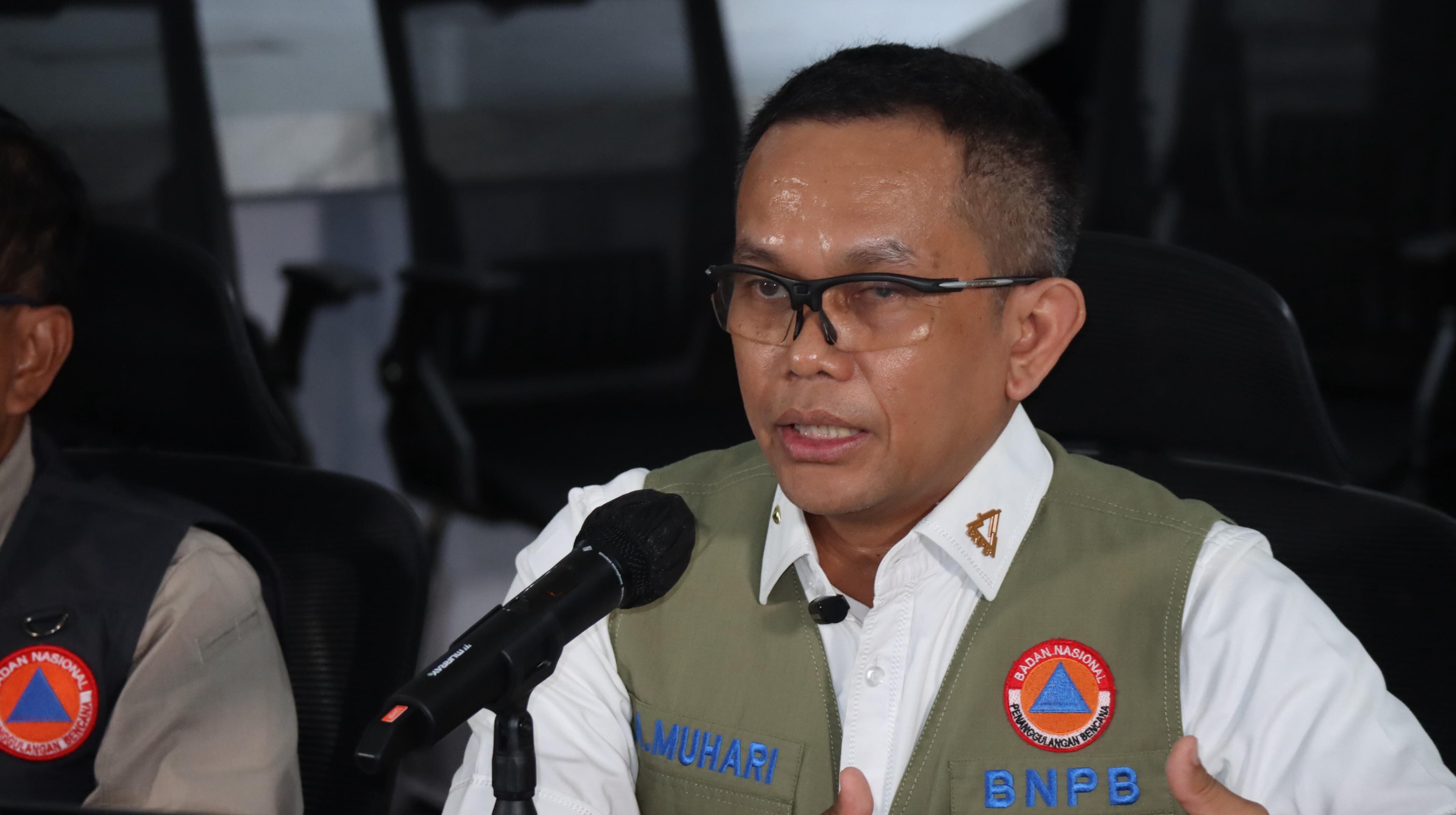 Abdul Muhari, portavoz de la Agencia Nacional de Mitigación de Desastres, informó sobre los daños en Tapanuli del Sur (Agencias de gobierno)