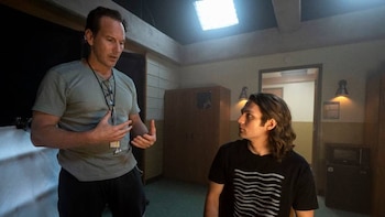 Descubre la dirección y actuación