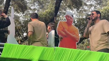 Con serenata de Eduin Caz, cohetes y carritos, Ese Pérez celebra su cumpleaños desde el Exilio