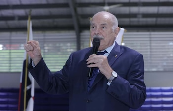 El constitucionalista Miguel Antonio Bernal lidera el proceso educativo impulsado por el Ejecutivo en distintas comunidades, universidades y organizaciones del país. Tomada de Presidencia