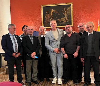 El flamante licenciado celebró su