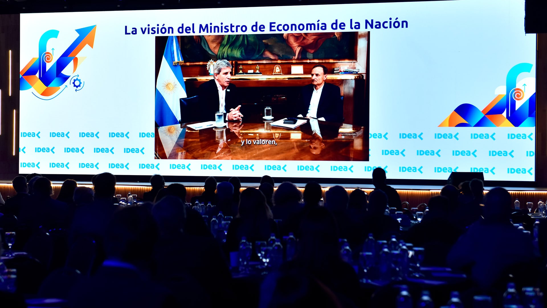 Caputo descartó devaluar y anticipó plan económico si Milei es reelecto