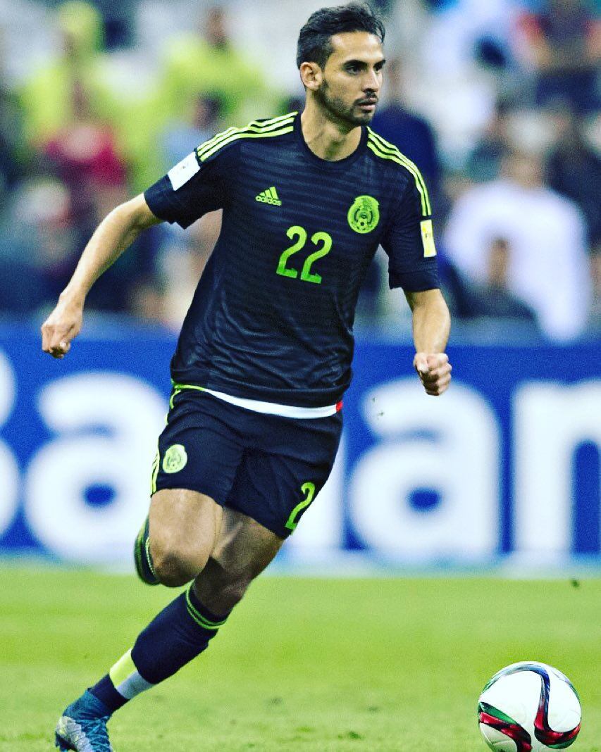 La carrera del futbolista lo ha llevado a recorrer varios equipos de la Liga MX. (IG Raúl López)