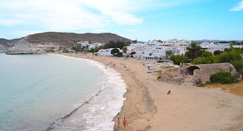 Playa de Agua Amarga (Turismo