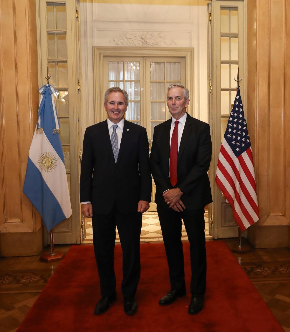 El representante Comercial Adjunto de Estados Unidos, Jeff Goettman, y el canciller Pablo Quirno
