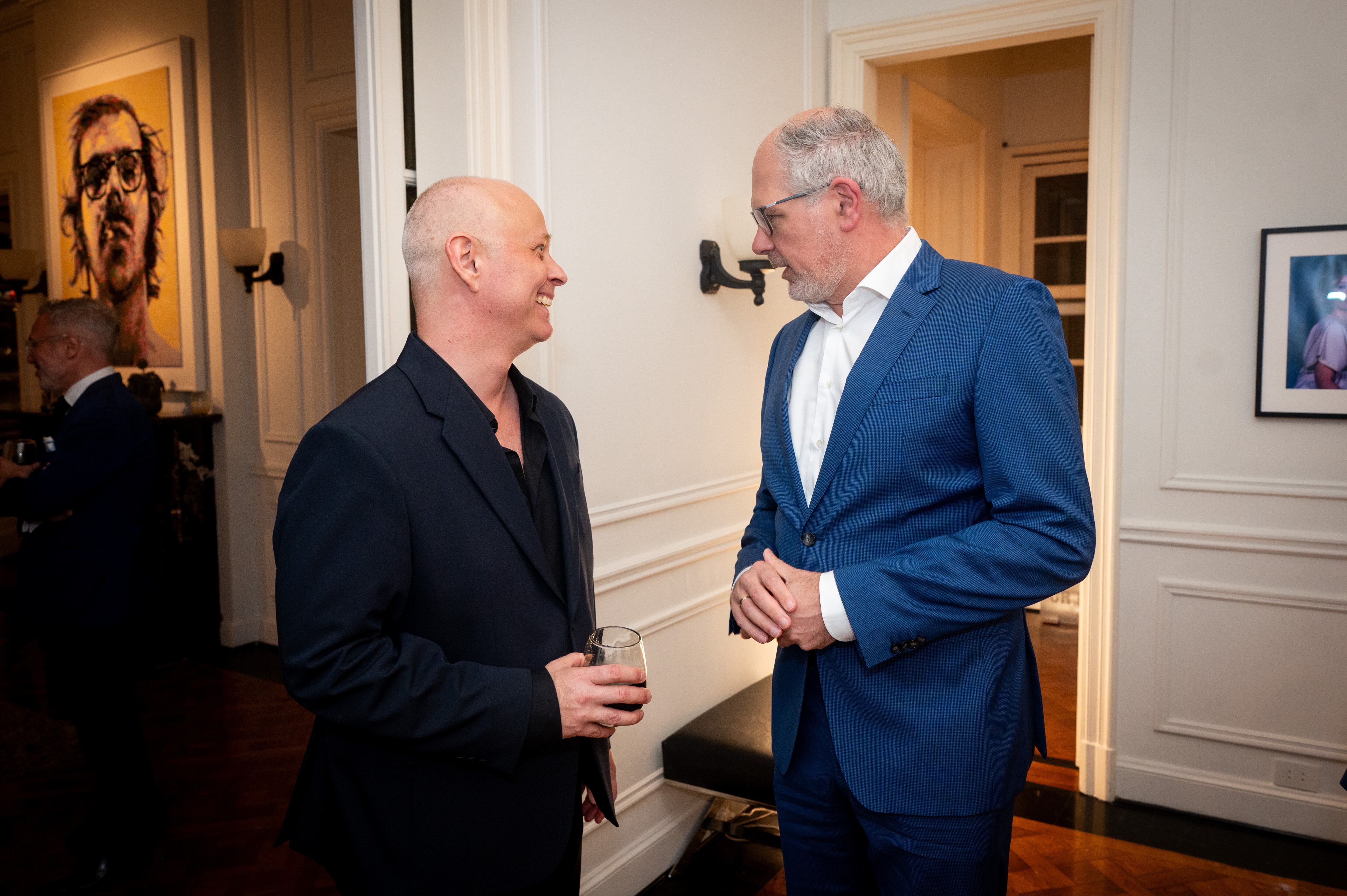 Dan Hallman y el embajador de los Países Bajos, Mauritz Wilhelmus Verheijden