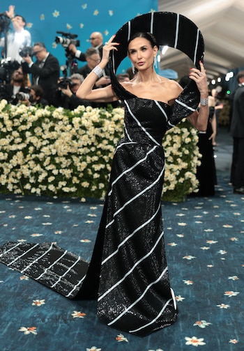 Demi Moore en alfombra roja,