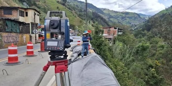 El diagnóstico técnico de Invías en el km 47 prioriza la eliminación de fuentes de agua, la adquisición predial y las obras de estabilización profunda para prevenir nuevos deslizamientos - crédito Invías