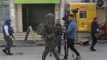 Liberada una periodista palestino-estadounidense tras semanas detenida en un puesto israelí cerca de Belén