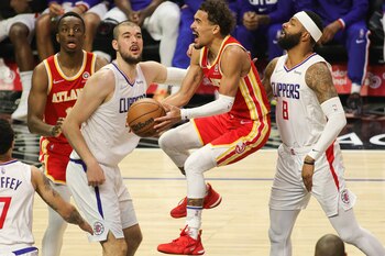 Marcus Morris Sr #8 y