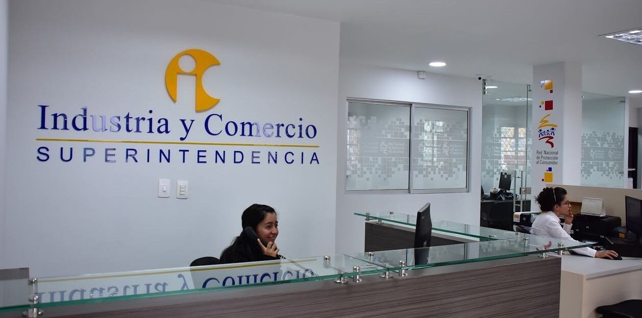 La Superintendencia de Industria y Comercio impuso y defendió la sanción por supuestas irregularidades en la transformación del sistema de aseo en Bogotá. - crédito @sicsuper/X