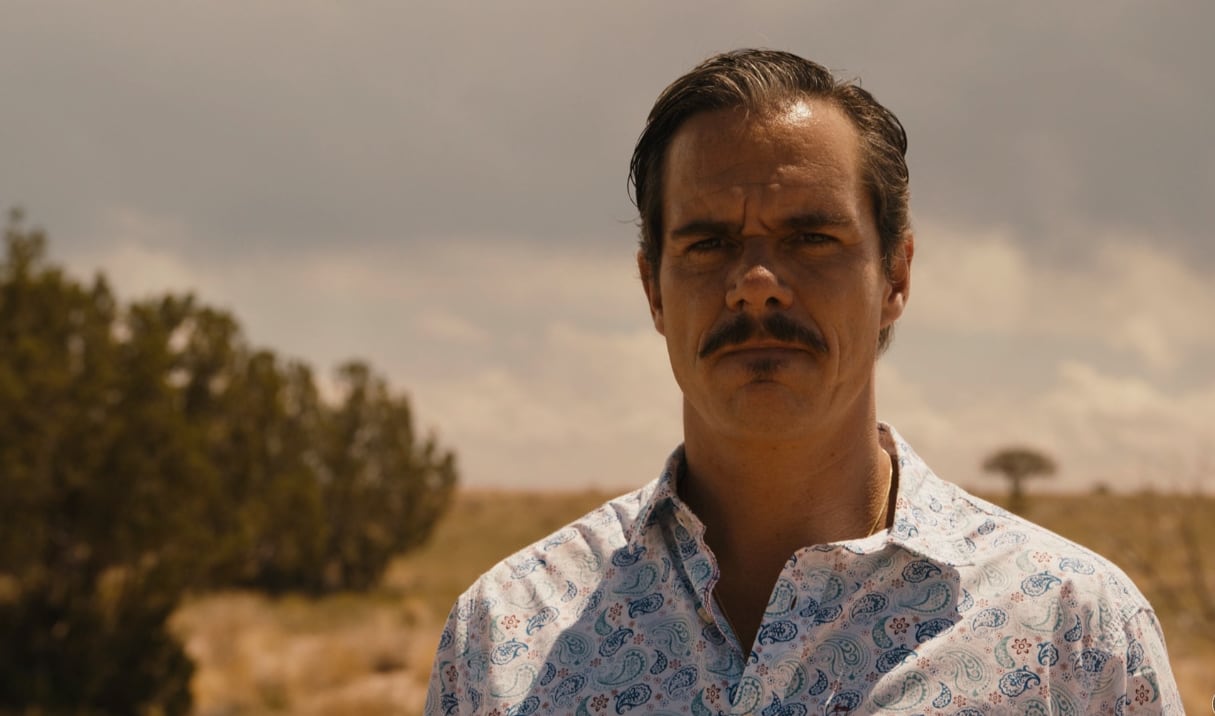 Para Dalton, dar vida a asesinos o criminales es parte de su labor como actor y no debe criticarse como apología a la violencia (AMC/Sony/Netflix)