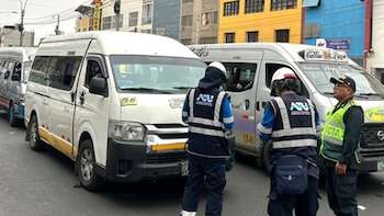 Durante setiembre, se ejecutaron 54 operativos que culminaron con el internamiento de 412 vehículos, mientras que 187 conductores fueron detectados circulando sin licencia - Créditos: ATU.