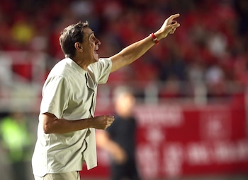 Soccer Football - Copa Libertadores - Group E - America v Gremio - Pascual Guerrero Stadium, Cali, Colombia - March 3, 2020 America coach Alexandre Guimaraes during the match REUTERS/Luisa Gonzalez