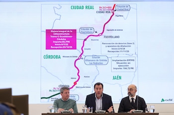 Óscar Puente, durante su comparecencia