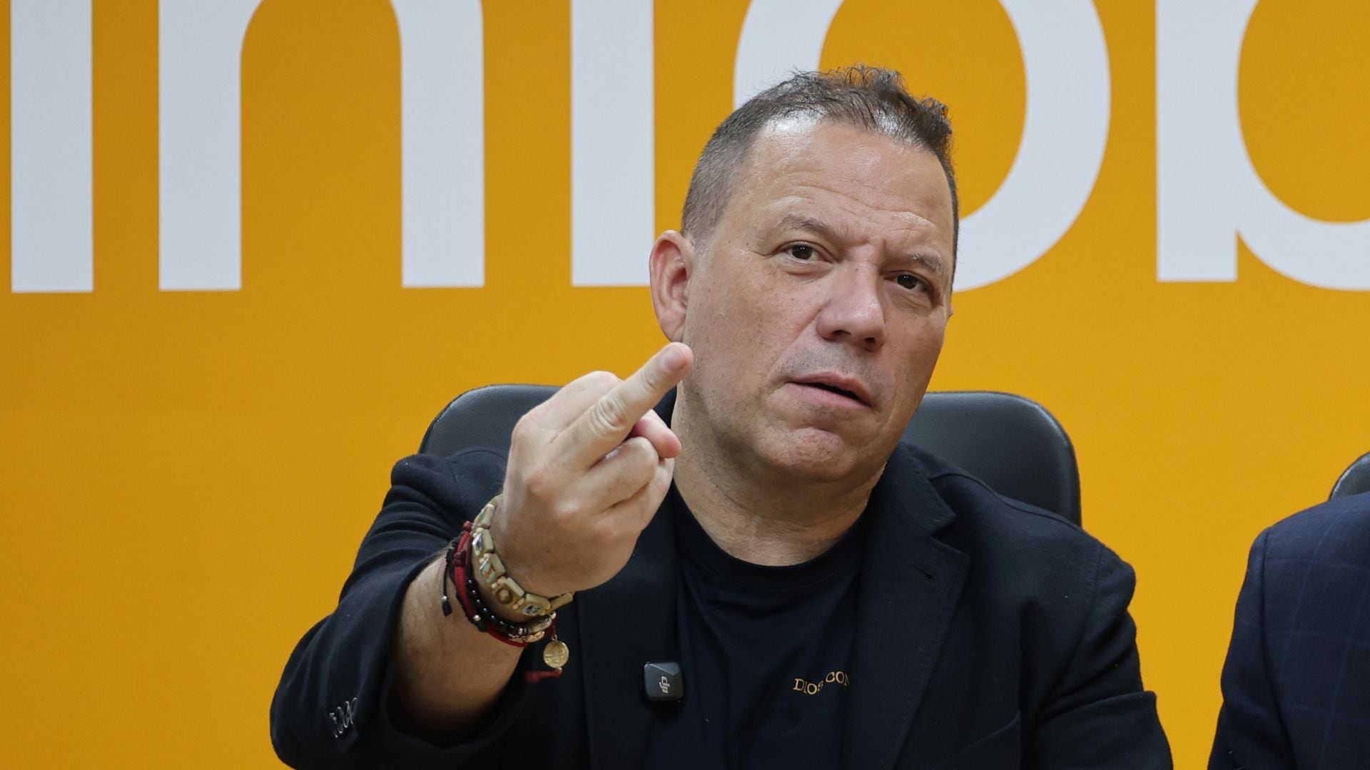 El empresario Santiago Botero defendió la venta de Finsocial y negó haber ordenado irregularidades contables. - crédito Mateo Riaños/Infobae Colombia