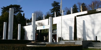 El Museo Olímpico de Lausana reúne la historia y la cultura deportiva a orillas del lago Lemán, en el distrito de Ouchy (Wikimedia Commons)