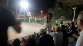 Cachay sufrió fractura en la mano tras agresión de expolicía y necesita operación de emergencia: “Casi caigo de cabeza”