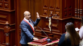 Quién es Óscar Reto, el militar retirado que presidirá la Cámara de Diputados del Perú