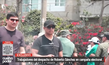 Dos empleados del despacho de