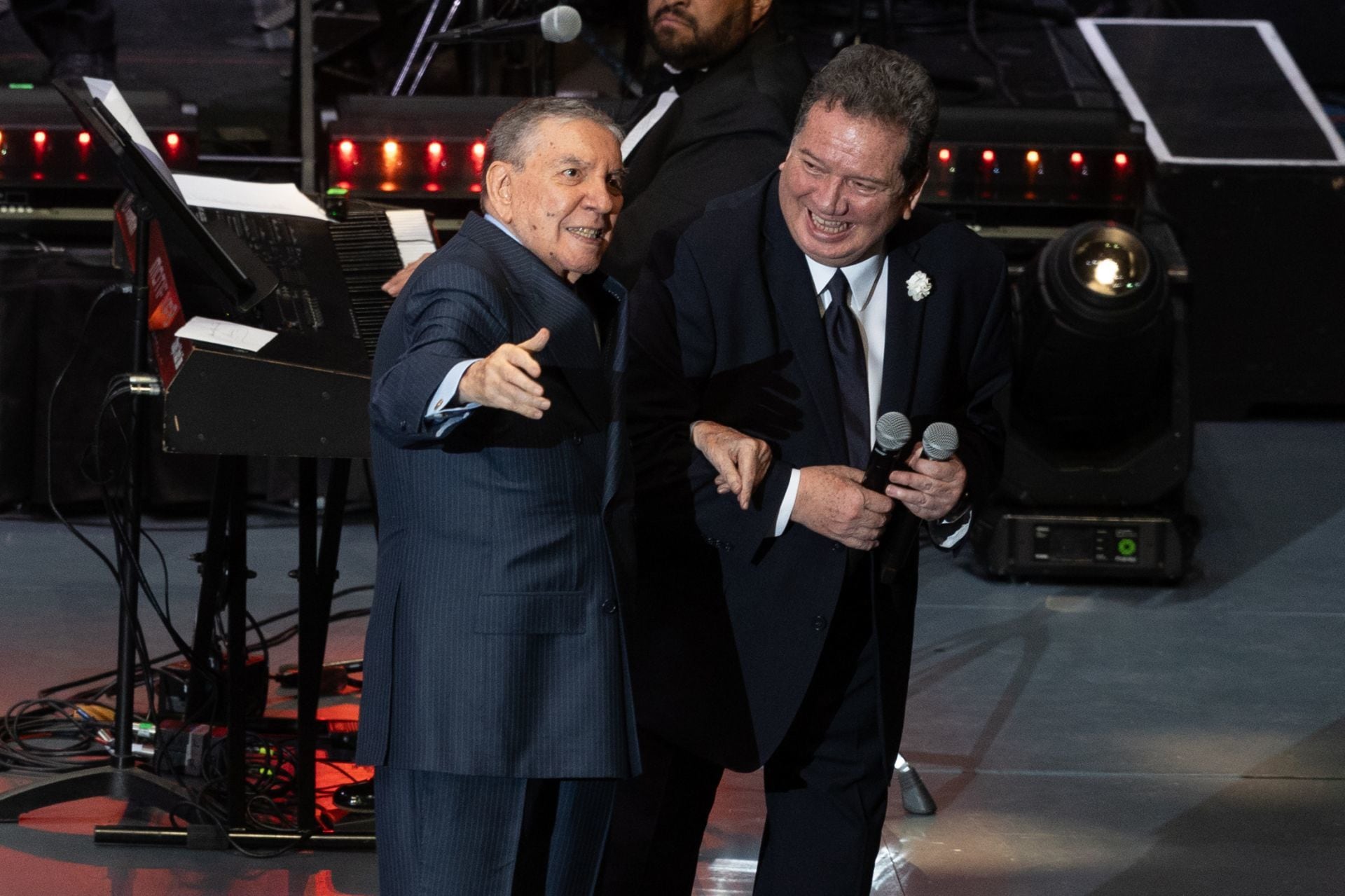 Amigos del cantante se reunieron en el Auditorio Nacional para rendirle tributo al intérpreteCredito: cuartoscuro