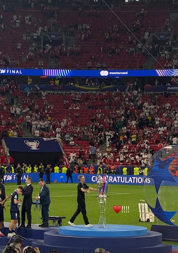 Post de Sira Martínez sobre a final da Liga dos Campeões (@siramartinezc).