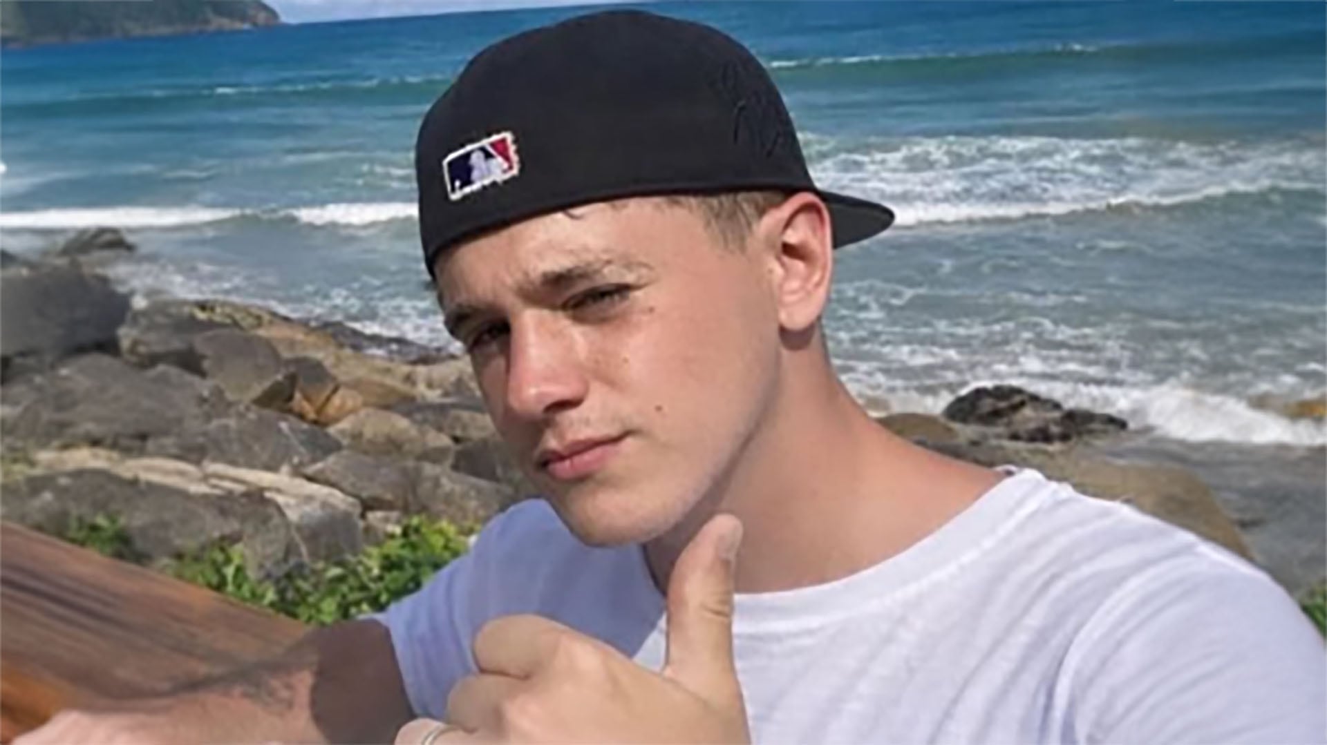 El hecho ocurrió el jueves 12 de marzo durante un tiroteo en la esquina de Martín Rodríguez y Perdomo, mientras las víctimas iban a jugar al fútbol