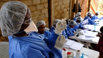 OMS y África CDC reclaman una ampliación urgente de la respuesta comunitaria al ébola en República Democrática del Congo