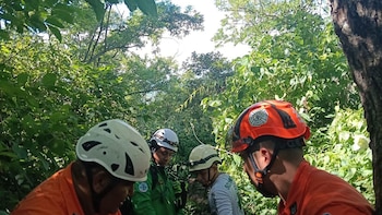 El Salvador: Patrullaje con dron posibilita auxilio a joven accidentada en el cerro Tecana