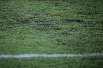 Pese a que el partido estaba estipulado para el 13 de octubre de 2026 entre Millonarios y Once Caldas, el estado de la cancha de El Campín forzó al aplazamiento del juego -crédito Cristian Bayona/Colprensa